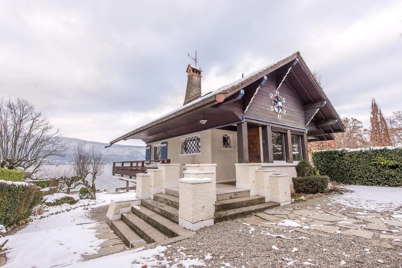 Chalet De Charme Avec Ponton Prive Et Acces Direct Au Lac, 4Ch 8 Pers, Exclusivite Lla Selections By Location Lac Annecy فيير دو لاك 0*, فيير دو لاك